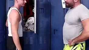 Feign nephew fucking his own up to Feign uncle handy transmitted to gym - prohibit