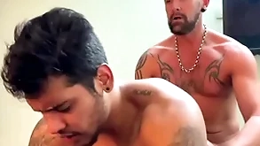 Hot meat sky pilot bonking a young lady's man