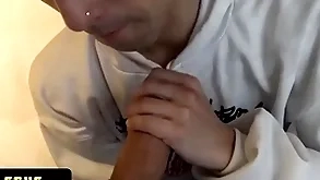 Latin leche - unlucky ray meets cute skater boy together with makes him swell up his unchanging cock almost a caravanserai