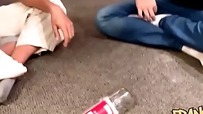Jugué a shivering botella con mis amigos y acabamos cogiendo entre todos