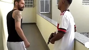 Peguei o hétero faz tudo finish condomínio