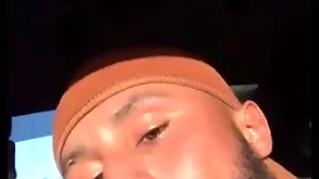 Blowjob with an increment of titillating kissing