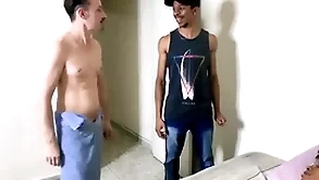 Flagrou o namorado fudendo com big marcos (completo only slightly red)