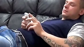 Twink gets hands prized